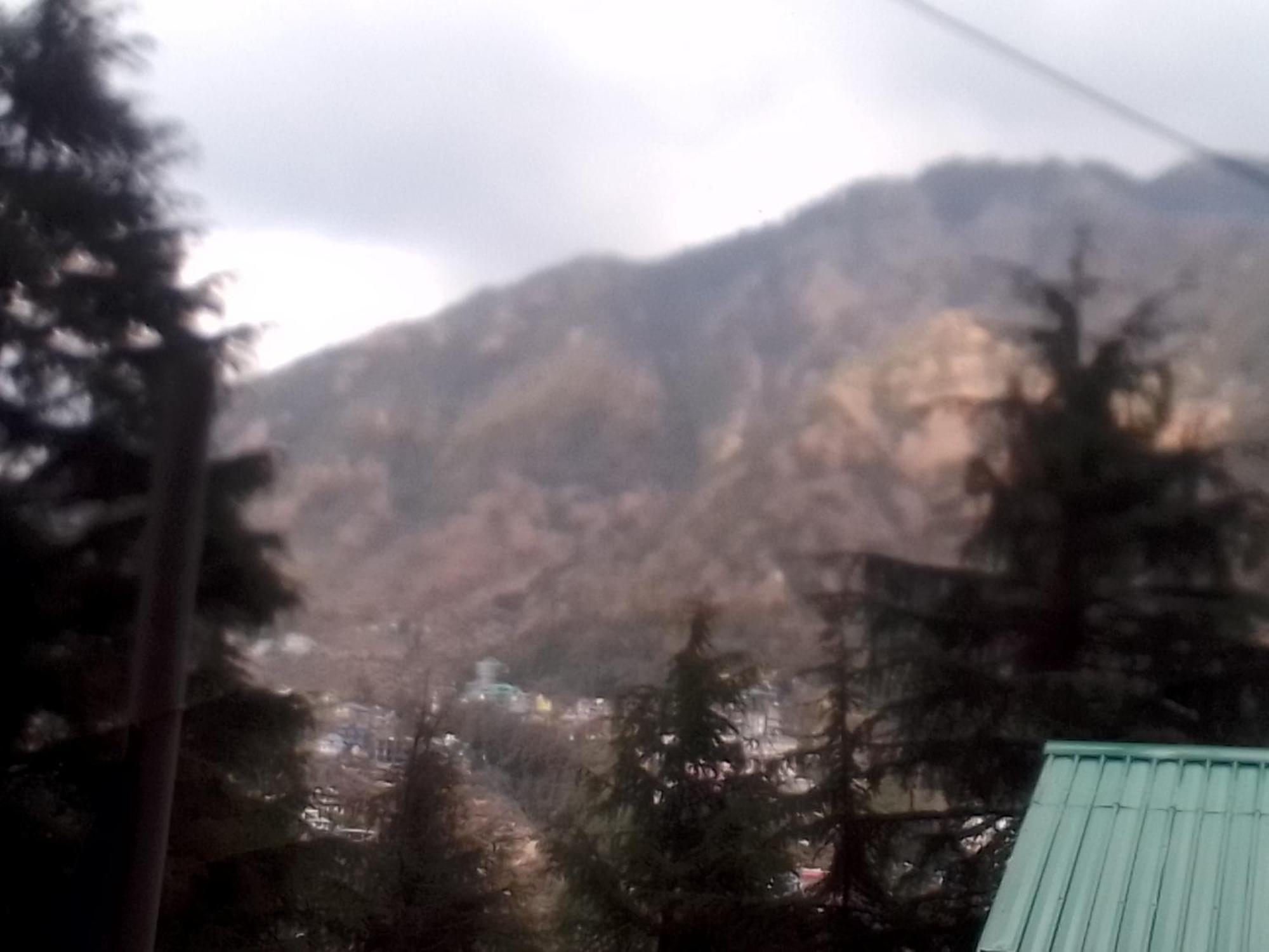 Himalayan Triund Trekking And Mountain View Vandrehjem Dharamshala Eksteriør billede
